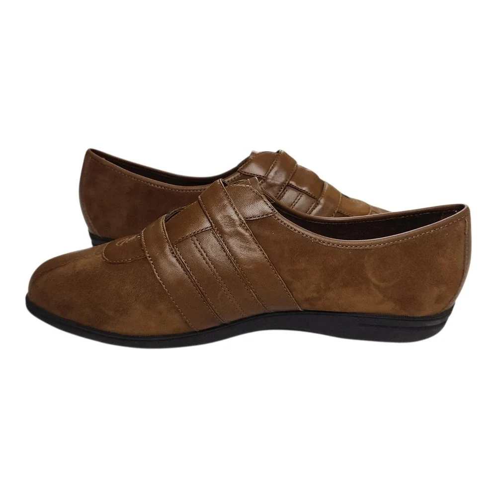 Vintage NOS Easy Spirit Sneakers Shoes 10W Wide Brown Suede Leather Retro